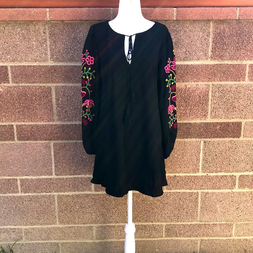 Natalie embroidered shift dress